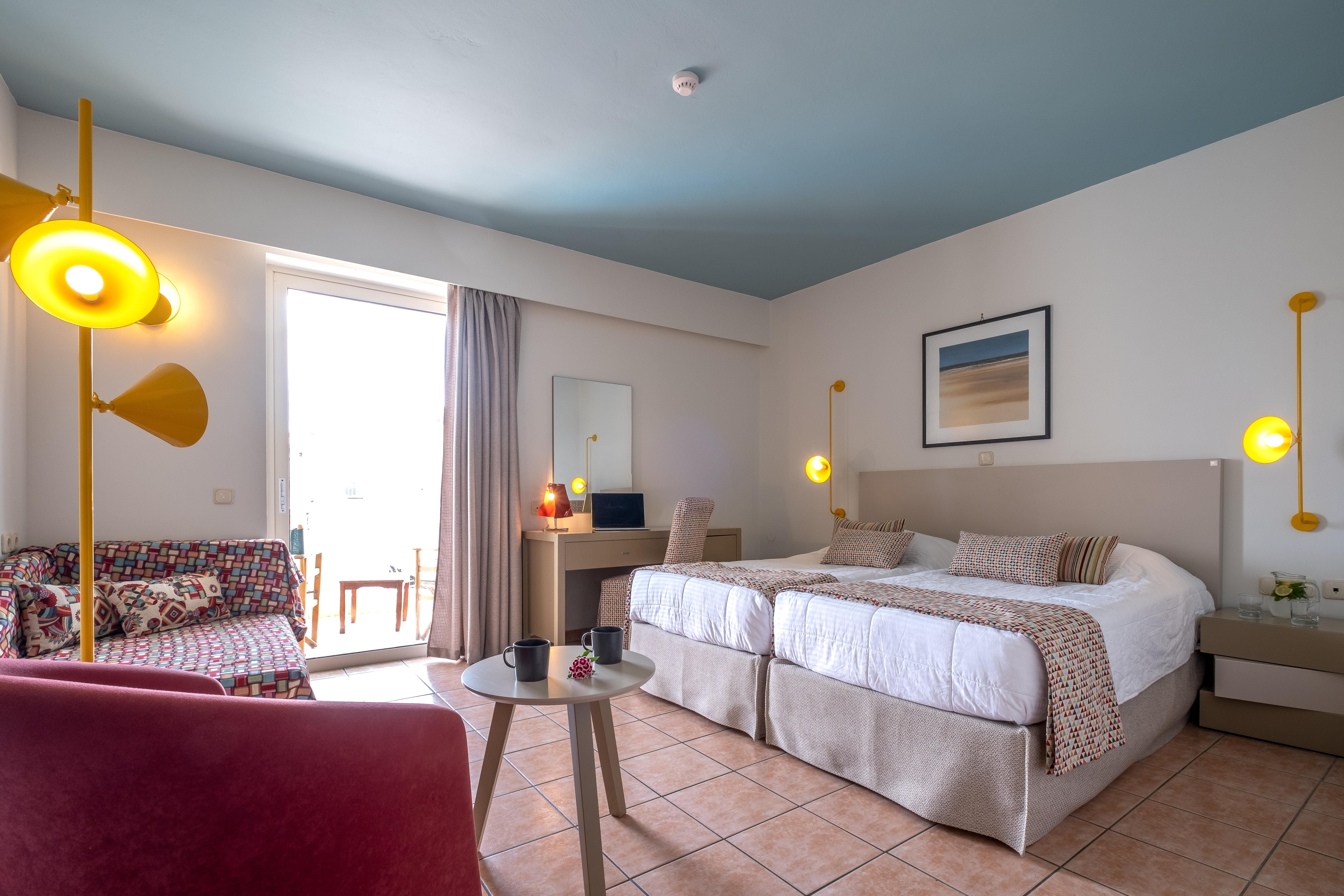 Flisvos Royal Hotel & Suites Толон Екстериор снимка