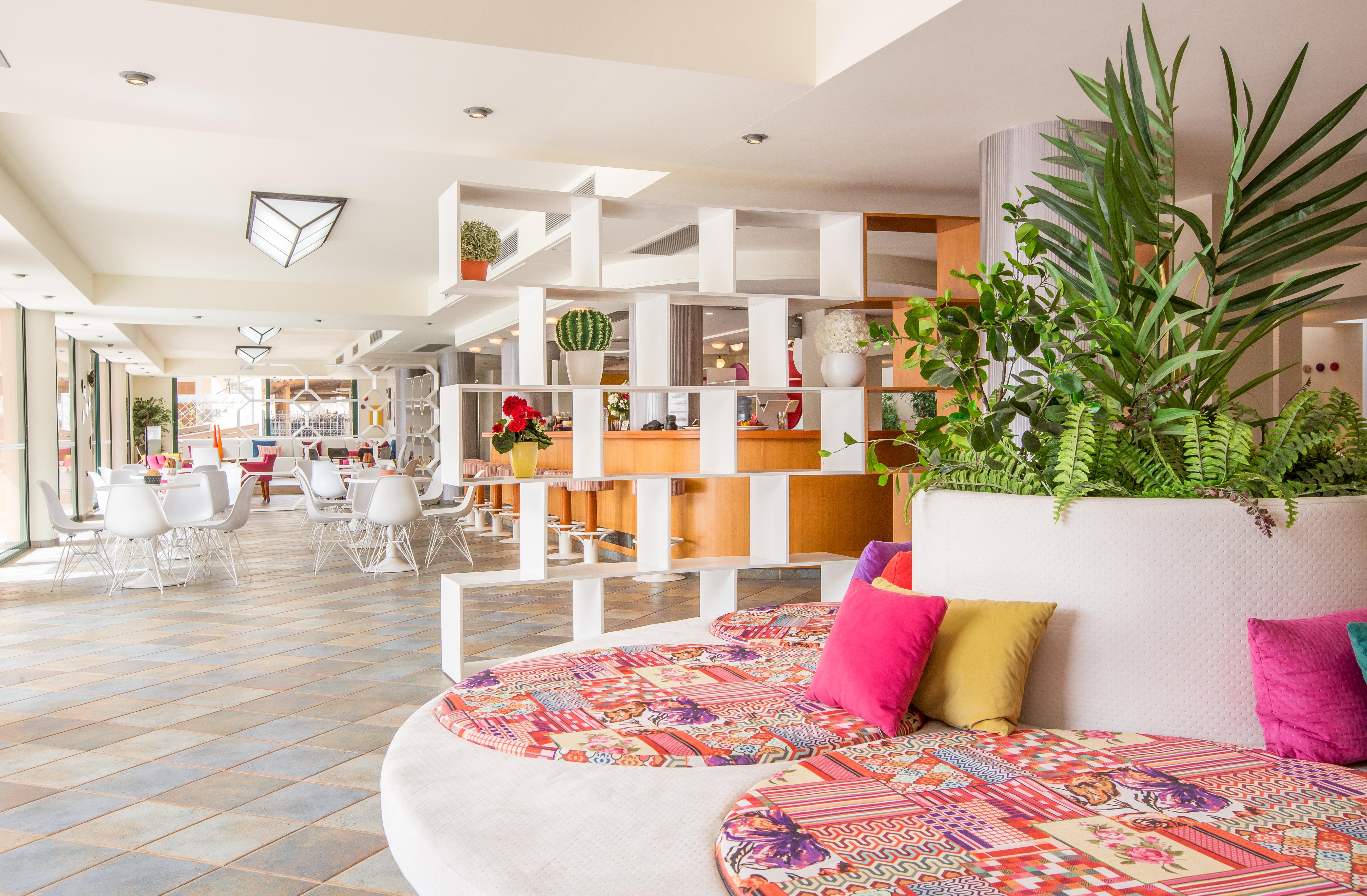 Flisvos Royal Hotel & Suites Толон Екстериор снимка