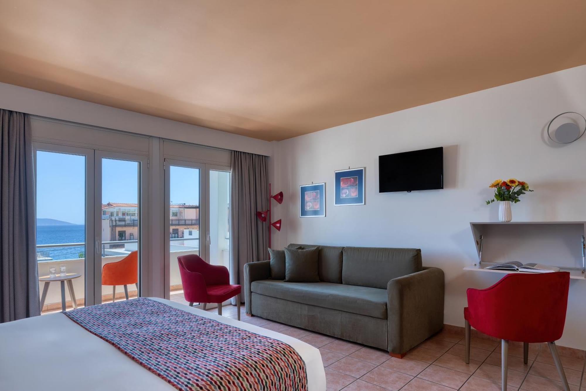 Flisvos Royal Hotel & Suites Толон Екстериор снимка