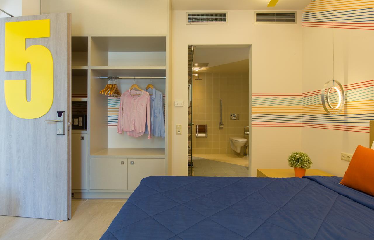 Flisvos Royal Hotel & Suites Толон Екстериор снимка