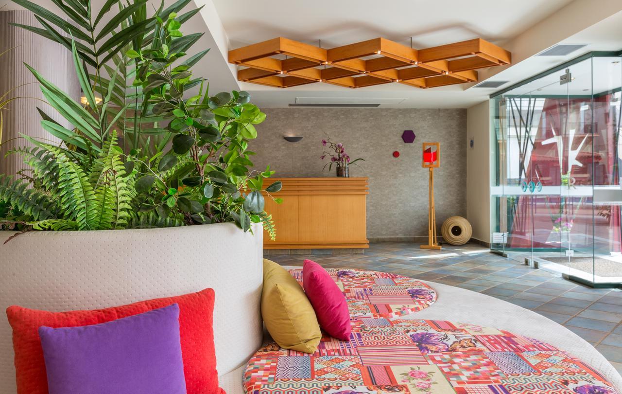 Flisvos Royal Hotel & Suites Толон Екстериор снимка