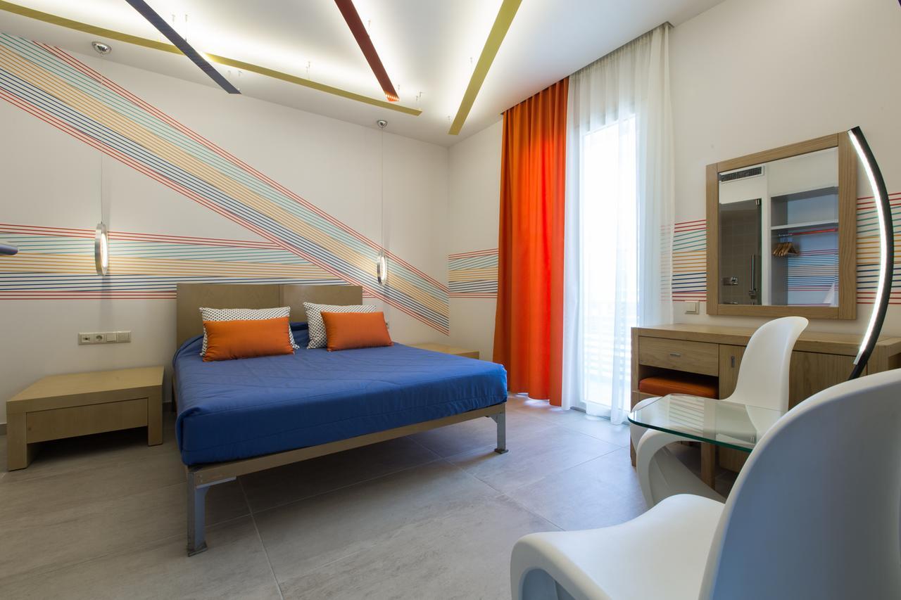 Flisvos Royal Hotel & Suites Толон Екстериор снимка